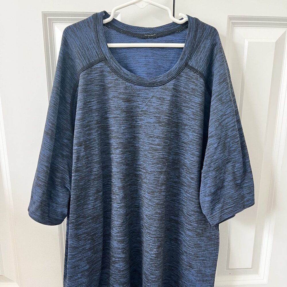 Lululemon Navy Blue Men's Tech Short-Sleeve Shirt Size L